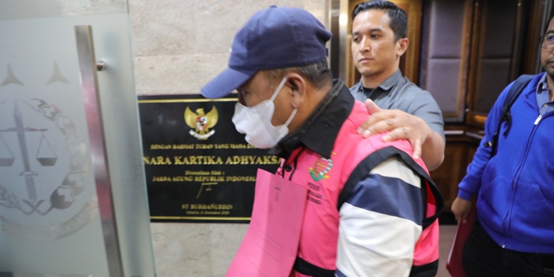 Tersandung Kasus CPO, Ali Muhtarom Dicopot sebagai Hakim Perkara Tom Lembong