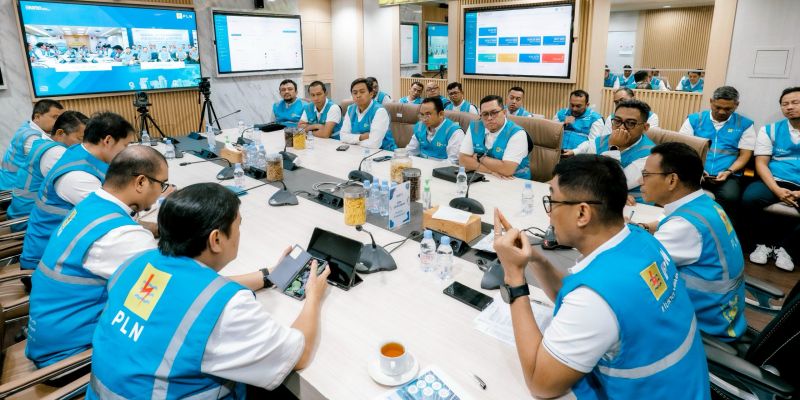 Tanpa Kedip, PLN Amankan Kelistrikan Salat Id se-Indonesia