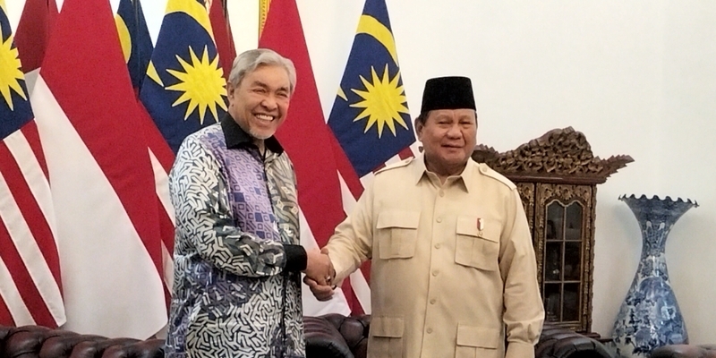Sambut Wakil PM Malaysia di Istana, Prabowo: Ini Kawan Lama Saya