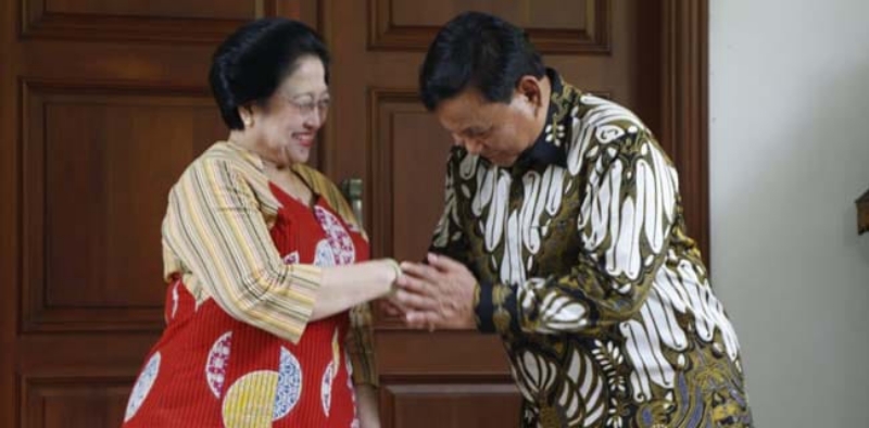 Megawati Kasih Minyak Gosok ke Prabowo