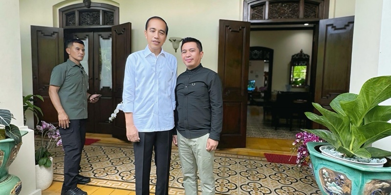 Jokowi Minta Relawan Terus Dukung Pemerintahan Prabowo