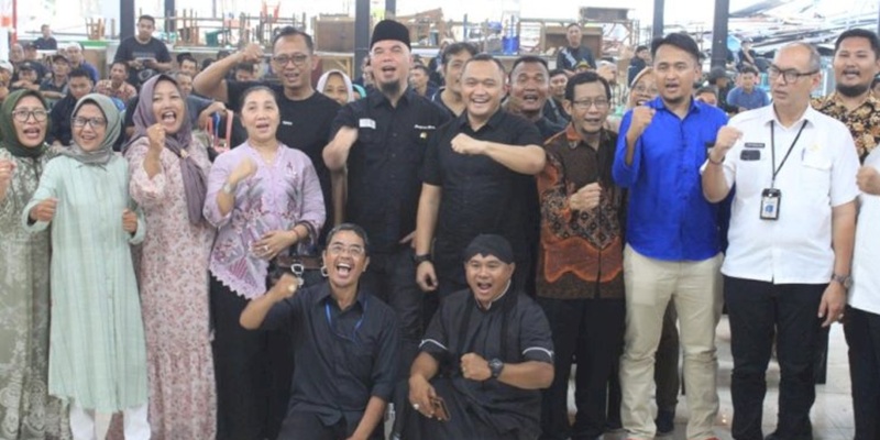 Berdayakan UMKM, Ahmad Dhani Dorong Revitalisasi Pasar Kembang