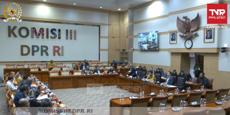 DPR Tuding Kapolres Jaktim Kaburkan Fakta Kematian Mahasiswa UKI