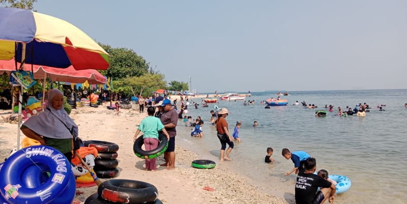 43.446 Wisatawan Melancong ke Kepulauan Seribu