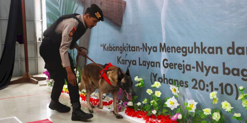 Libatkan Anjing Pelacak, Polres Kota Tegal Sterilisasi Gereja Jelang Paskah