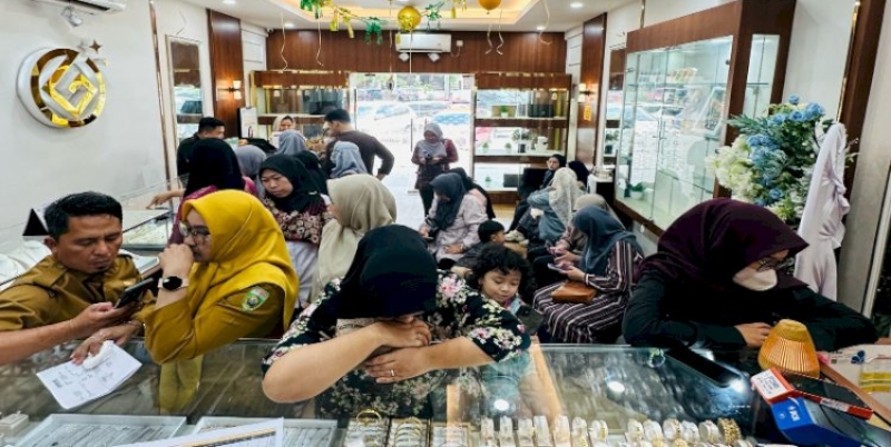 Emas Batangan di Galeri 24 Palembang Laris Manis