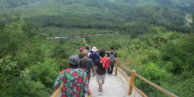 Keindahan Alam Gunung Galunggung Diminati Wisatawan