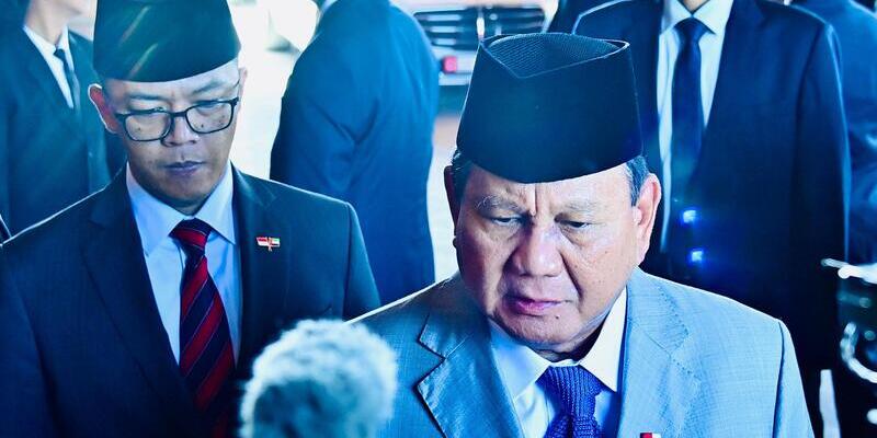 MBZ Sampaikan Niat Kunjungi Indonesia kepada Prabowo