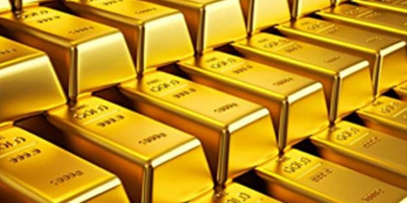 Harga Emas Spot Melejit Usai Trump Umumkan Tarif Baru