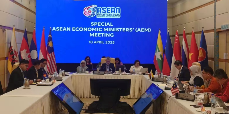 ASEAN Sepakat Tidak Menyerang Balik Donald Trump