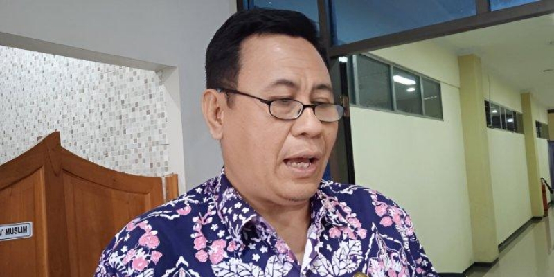 Pejabat Asyik Pelesiran ke Luar Negeri, Ribuan Nakes di Jember Tak Gajian