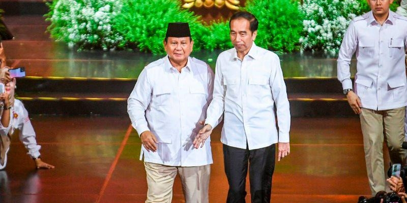 Prabowo Harus Pecat Menteri yang Loyal ke Jokowi<i>!</i>