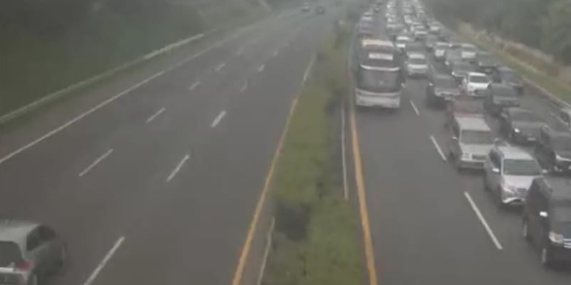 H+1 Mulai Padat, Tol Layang MBZ Terapkan Buka-Tutup