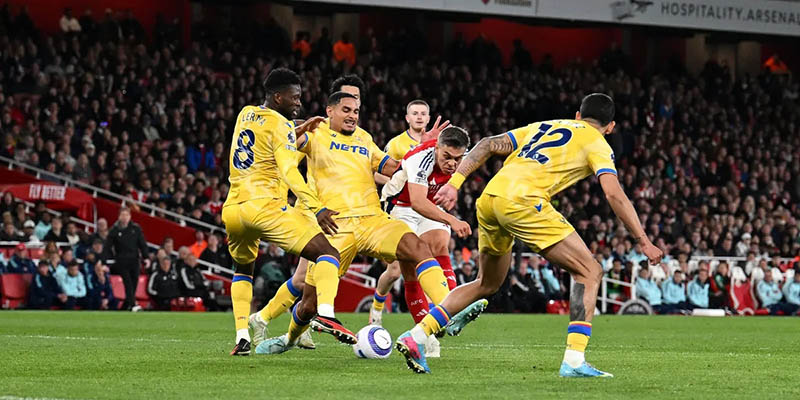 Ditahan Imbang Crystal Palace, Arsenal Permudah Liverpool untuk Juara