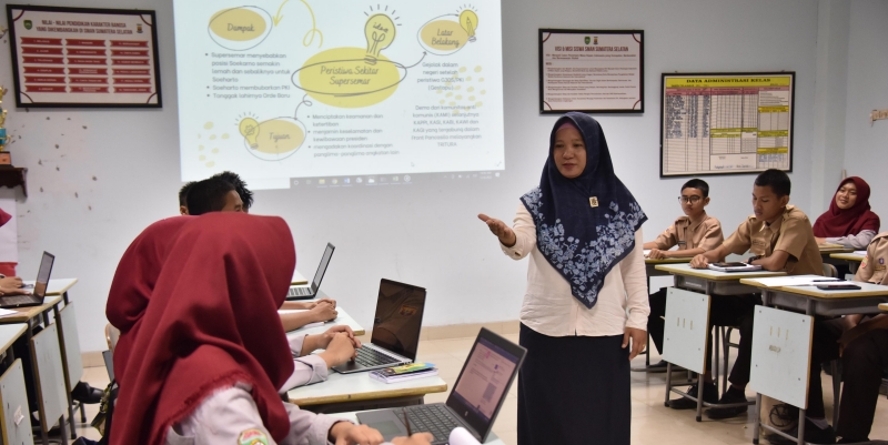 Pakar Bahasa dan Sastrawan Setuju Penjurusan SMA Kembali Diterapkan