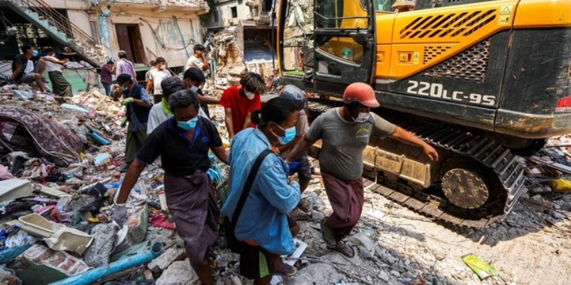 Korban Tewas Gempa Myanmar Tembus 2.700, Bantuan Terhambat Konflik