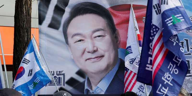 MA Korsel Putuskan Copot Presiden Yoon Suk-Yeol Perkara Darurat Militer