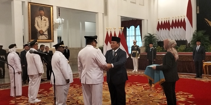 Prabowo Resmi Lantik Gubernur Papua Pegunungan dan Babel
