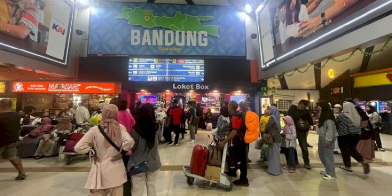 Stasiun Bandung Berangkatkan 131 Ribu Penumpang