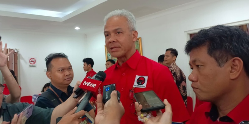 Ganjar: Nggak Boleh Ada Matahari Kembar<i>!</i>