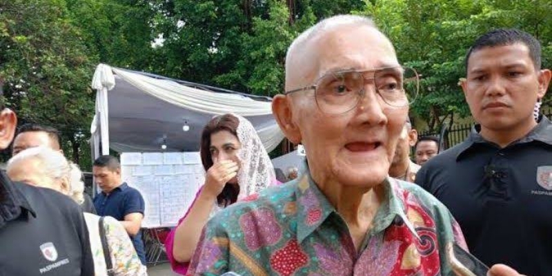 Mahfud MD: Try Sutrisno Patriotik dan Santun