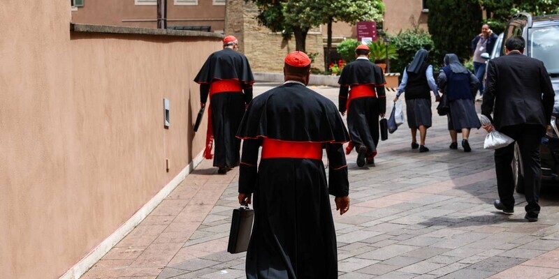 Ratusan Kardinal Tiba di Roma, Siap Ikuti Konklaf Pemilihan Paus Hari Rabu