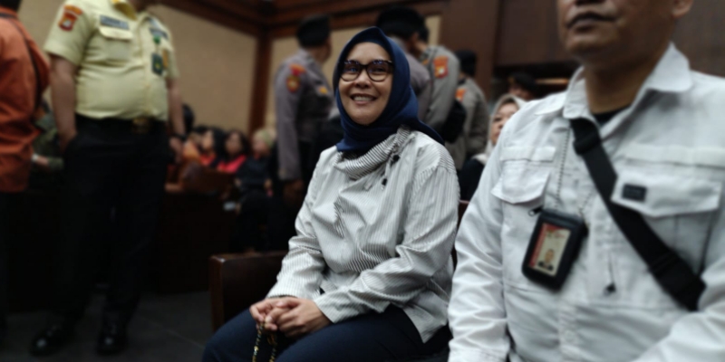 Terungkap Detik-Detik Hasto Gebrak Meja Suruh Riezky Aprilia Diganti Harun Masiku