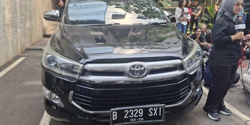 Bayangan Simbolik dan Etik di Balik Laporan Jokowi