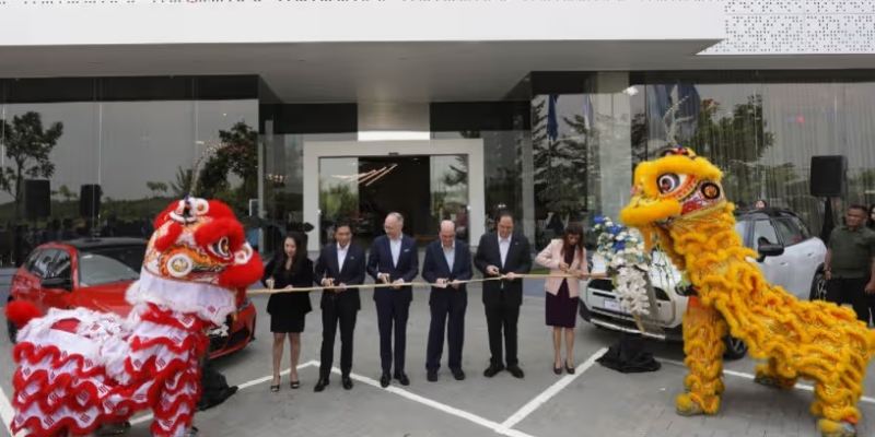 Makin Bergairah, PIK 2 Hadirkan Diler Baru Kolaborasi BMW-MINI