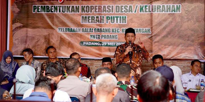 Wamenkop Ferry Juliantono: Sumbar Jadi Role Model Nasional Koperasi Desa Merah Putih