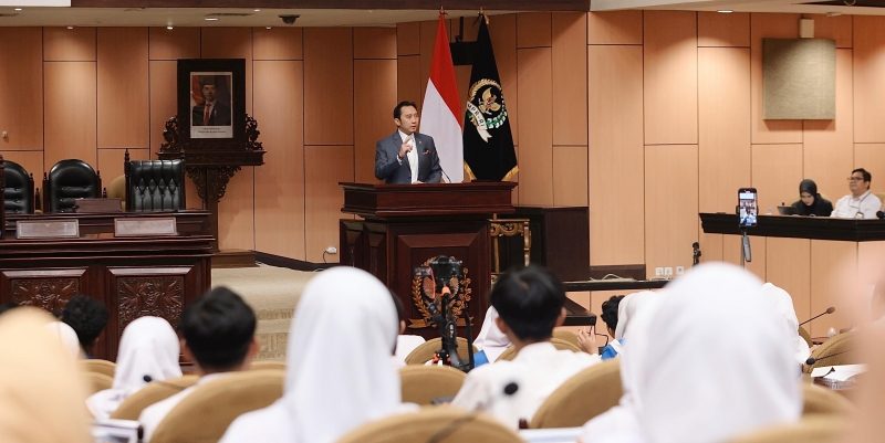 Buku Berperan Besar Wujudkan Generasi Emas Indonesia