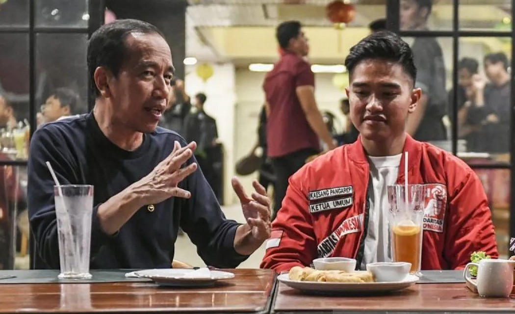 Jokowi Jadi Ketum PSI, Pertama Dalam Sejarah Bapak Gantikan Anak