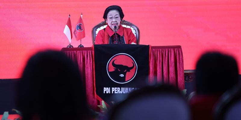 Megawati Soroti Konversi Tanah dan Kelakuan Turis Asing di Bali