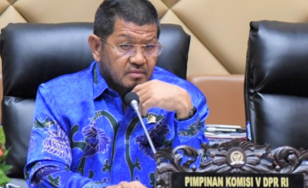 DPR Rapat Bareng Driver Ojol Bahas Potongan Aplikator