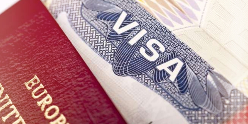 Pengusaha Ritel Minta Komisi Eropa Awasi Kebijakan Visa dan Mastercard