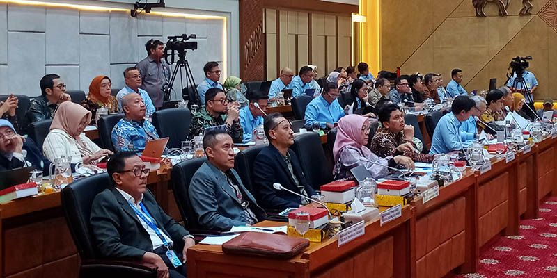 Komisi IX DPR Ingatkan Menkes Jangan Bikin Gaduh