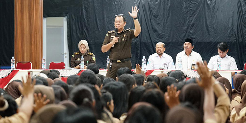 Bangun Kesadaran Hukum Sejak Dini, Kejati Banten Penyuluhan di SMK Waskito