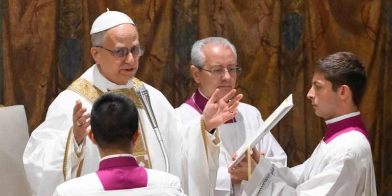 Paus Leo XIV Kutuk Eksploitasi Alam dan Ketimpangan Sosial dalam Misa Perdana