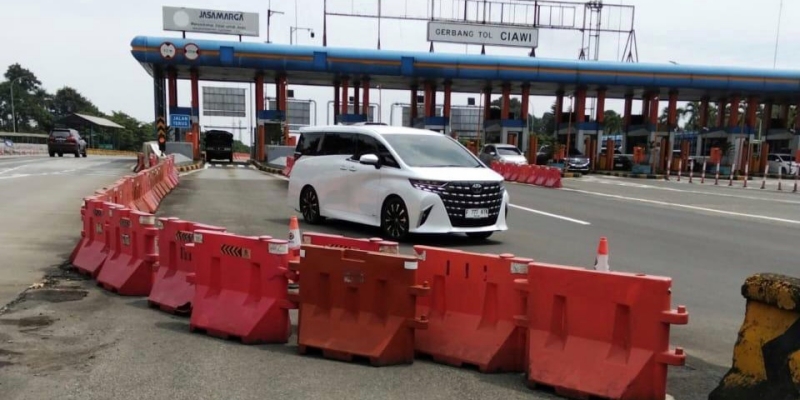 Jasa Marga Berlakukan Contraflow KM 44+400 Sampai KM 46+400 Ruas Tol Jagorawi Arah Puncak