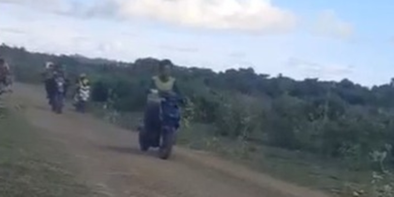 Diduga Karena ini, Warga Ramai-ramai Menuju Pemusnahan Amunisi