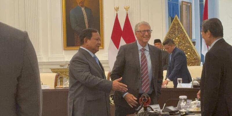 Jangan Sampai Indonesia Jadi Kelinci Percobaan Bill Gates