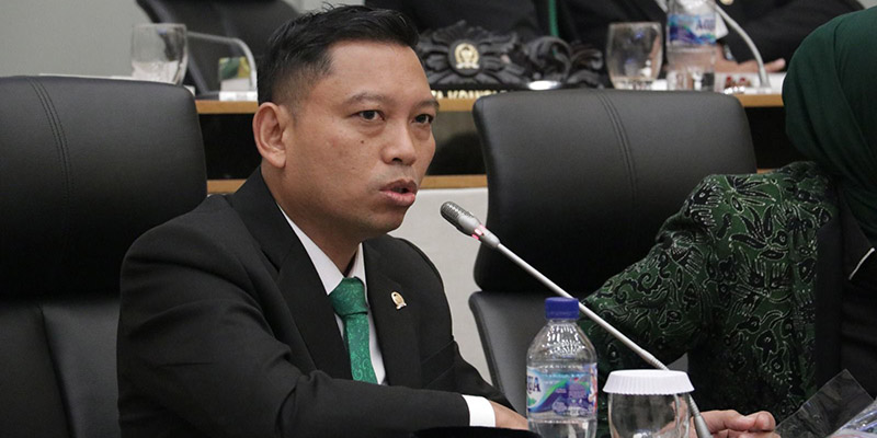 Penahanan Ijazah Resmi Dilarang, Perusahaan yang Melanggar Harus Ditindak Tegas