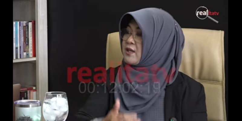 Jokowi Tak akan Berani Perlihatkan Ijazah