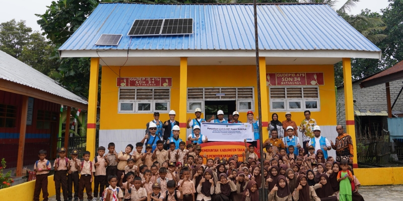 Listrik SuperSUN Hadir di Pulau Satangnga