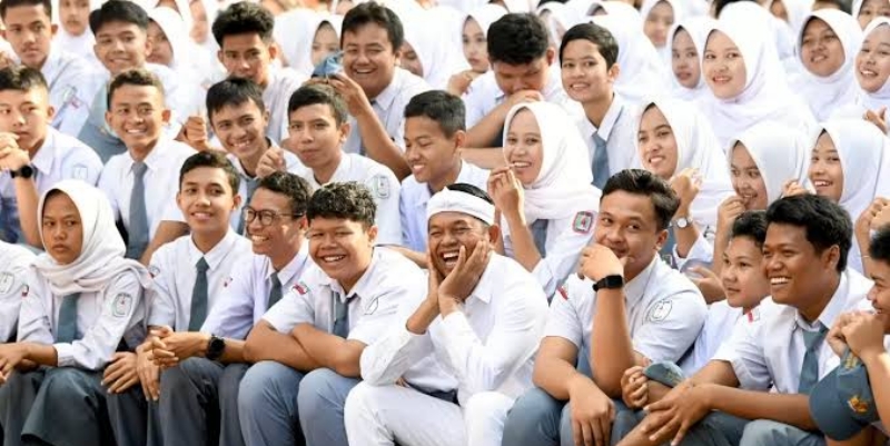 Dedi Mulyadi Berlebihan Terapkan Jam Malam Siswa