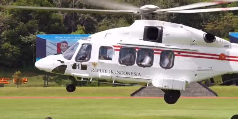 Macron dan Prabowo Naik Helikopter Menuju Akmil Magelang