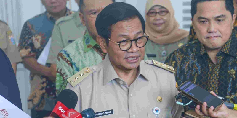 Pramono Cairkan Beasiswa KJMU Demi Bantu Mahasiswa