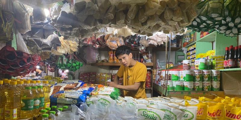 Harga Beras hingga Cabai Rawit Hari Ini Turun Tipis
