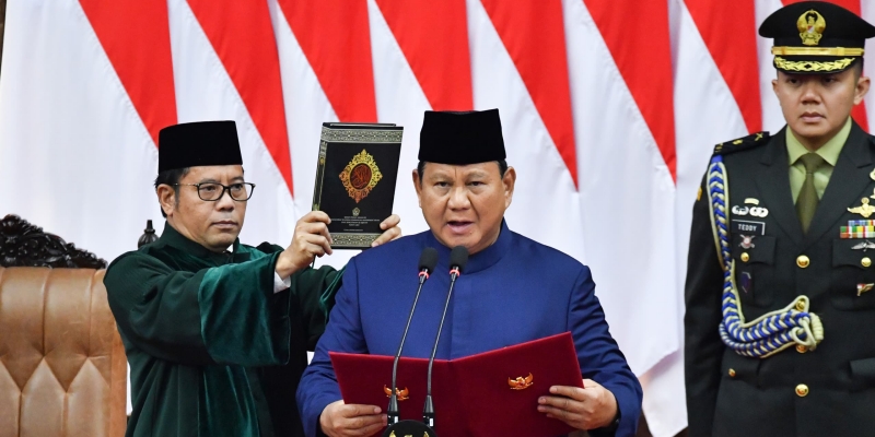 Dark Matter of Governance: Kekuatan Tak Terlihat yang Membentuk Birokrasi Kita