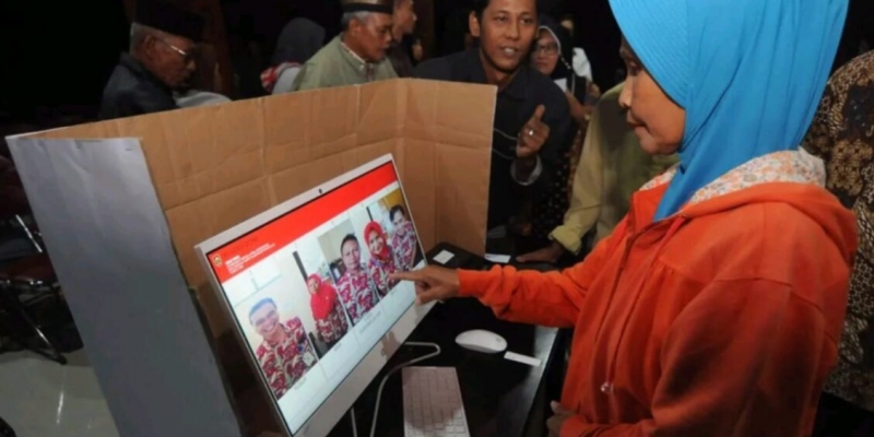 E-Voting Pilkades: Dari Coblosan ke Colokan